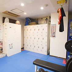 �L���O�W��_�L�b�N�{�N�V���O_gym-naibu_12