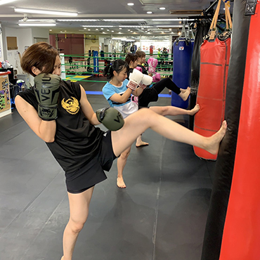 �L�b�N�{�N�V���O ���f�B�[�X�N���X�i���������{�N�T�T�C�Y�j_morning_002