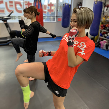 �L�b�N�{�N�V���O ���f�B�[�X�N���X�i���������{�N�T�T�C�Y�j_shape_up_003